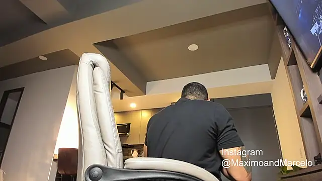 Snapshot of Maximo_Marcelo chatting on September 2025 11:08:01 PM Maximo Marcelo online show from September 2025 11:08:01 PM