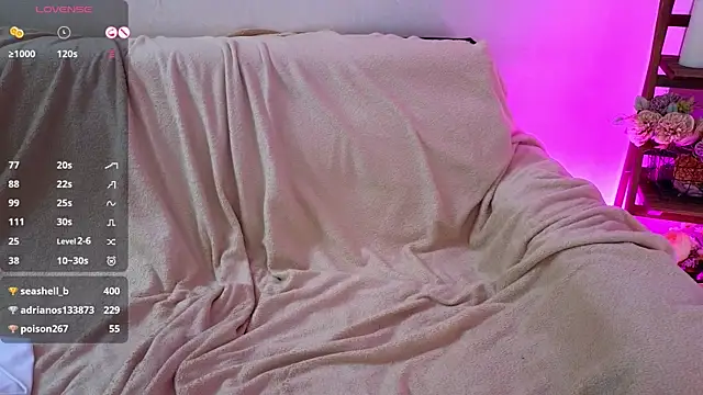 Snapshot of moonlight8_ chatting on February 2025 06:52:01 PM moonlight8 online show from February 2025 06:52:01 PM