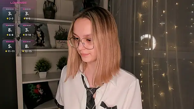 ms elizabethqueen online show from February 2025 06:01:01 PM