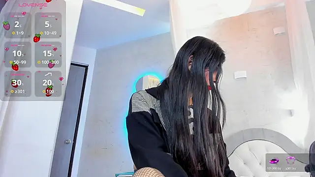 Snapshot of Venusflame__ chatting on November 2025 12:00:02 PM Venusflame online show from November 2025 12:00:02 PM