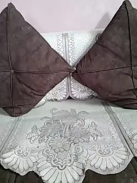 Snapshot of milf-kaira chatting on December 2024 07:26:02 AM milf-kaira online show from December 2024 07:26:02 AM