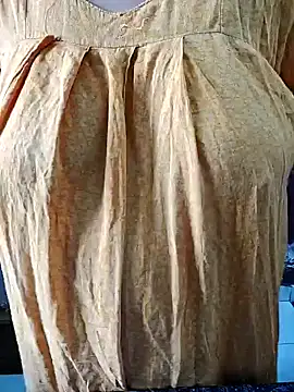 Snapshot of milf-kaira chatting on January 2025 02:54:02 AM milf-kaira online show from January 2025 02:54:02 AM