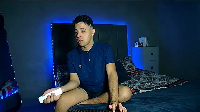 beautiful james online show from December 2025 10:49:02 PM