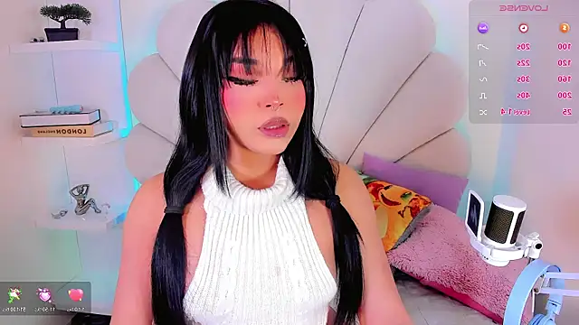 ValentinaMarinn online show from April 2026 09:13:01 PM