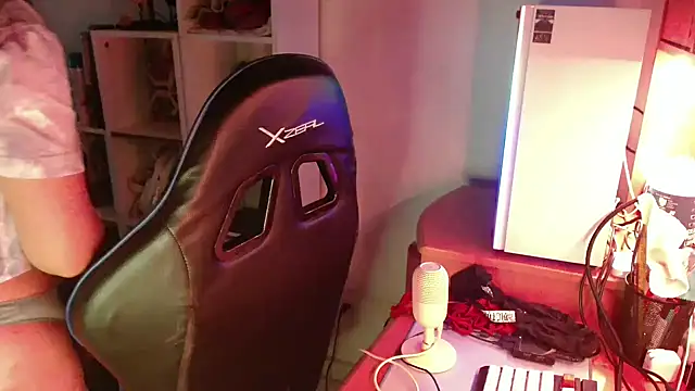 DirtyDi97 online show from March 2026 11:52:02 PM