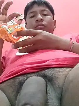 Snapshot of Tu_papi_69_ chatting on December 2025 02:51:01 AM Tu papi 69 online show from December 2025 02:51:01 AM