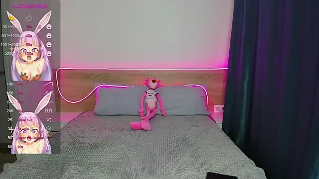 Snapshot of Kitty_Aurora chatting on December 2024 03:55:01 PM Kitty Aurora online show from December 2024 03:55:01 PM