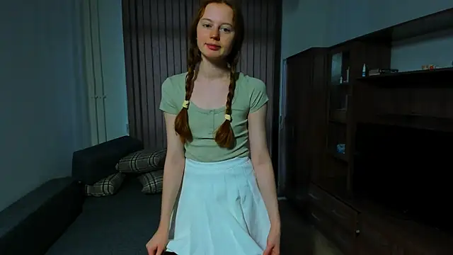 Snapshot of Fire_Luna chatting on December 2024 08:44:01 AM Fire Luna online show from December 2024 08:44:01 AM