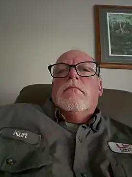 wildrocket02 online show from May 2026 11:28:01 AM