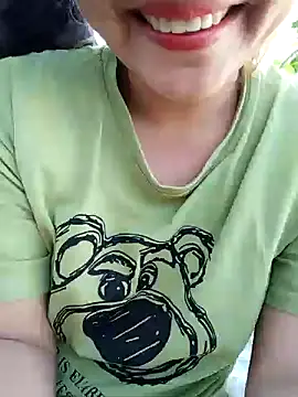 Snapshot of Betty20zx chatting on December 2024 01:18:02 AM Betty20zx online show from December 2024 01:18:02 AM