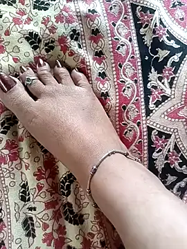 lakey91girl online show from October 2025 06:28:02 AM