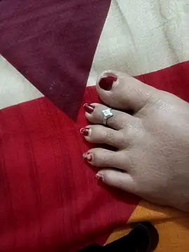 lakey91girl online show from February 2026 04:46:01 PM