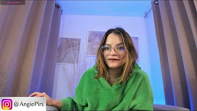 Angie Pirss online show from January 2025 10:48:01 PM