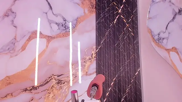 Alyson-a online show from April 2026 01:41:01 PM