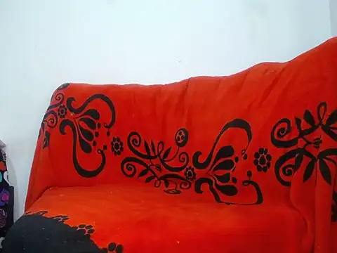 Snapshot of diamonmeli chatting on January 2025 12:37:01 PM diamonmeli online show from January 2025 12:37:01 PM