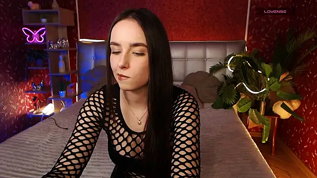 AuroraAksnesss online show from February 2025 06:08:02 PM