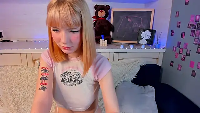 Linablueeyed online show from January 2025 09:37:02 AM