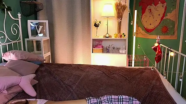 cherry lea online show from December 2024 04:25:02 PM