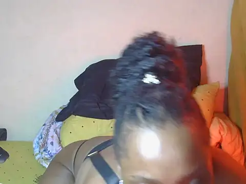 FreakySag 8888 online show from September 2025 05:06:02 AM