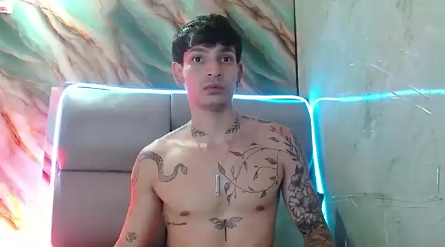 Apolo Hidalgo01 online show from March 2025 04:45:02 PM