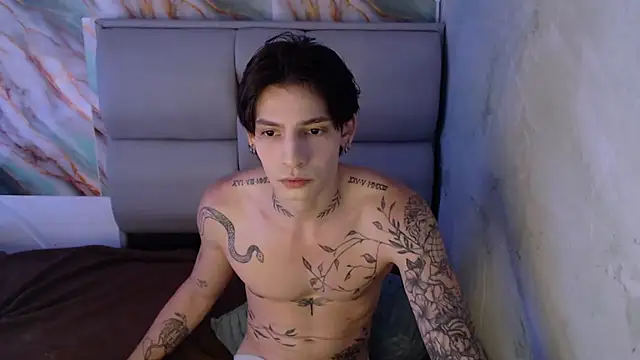 Apolo Hidalgo01 online show from September 2025 06:44:02 PM