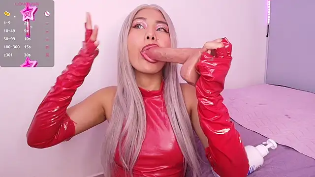 Missslunaa online show from March 2025 10:06:01 PM