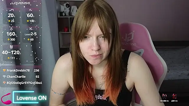 Snapshot of CassieJuice69 chatting on February 2025 11:31:01 PM CassieJuice69 online show from February 2025 11:31:01 PM