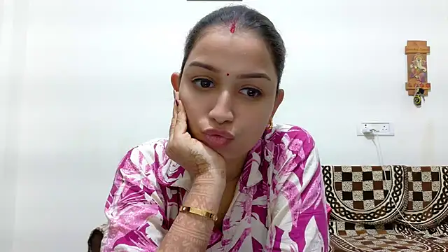 Aleena Rai online show from October 2025 06:53:01 PM