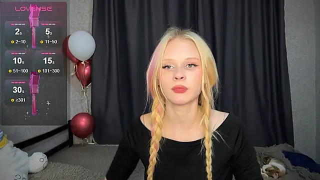 lisa barbie online show from December 2024 01:01:02 PM