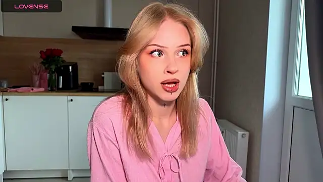 lisa barbie online show from May 2026 09:17:02 AM