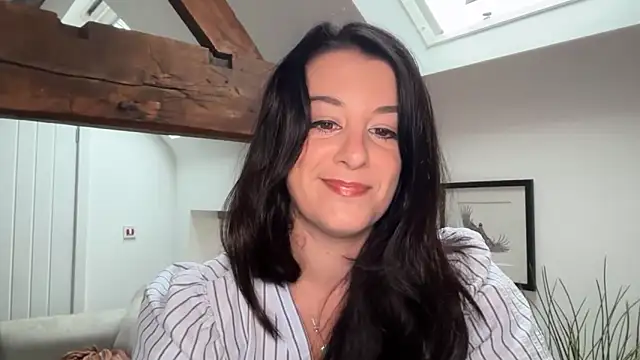 flatwhite0 online show from April 2026 08:41:01 AM