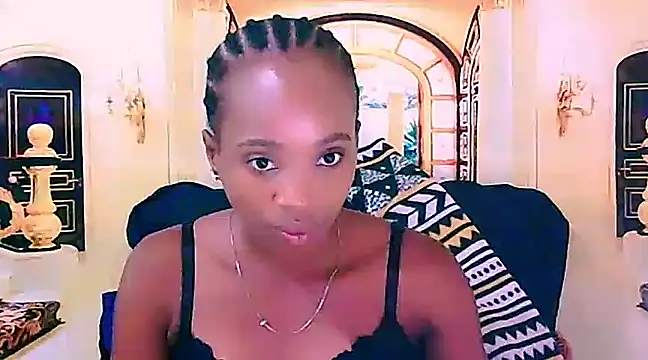 Snapshot of EbonyCreamy69 chatting on December 2024 06:38:01 PM EbonyCreamy69 online show from December 2024 06:38:01 PM