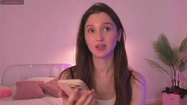 Snapshot of tender_babyy chatting on October 2025 02:04:01 PM tender babyy online show from October 2025 02:04:01 PM