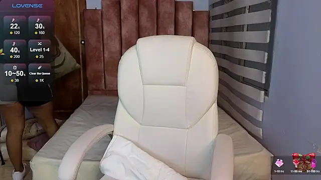 lou rosse  online show from December 2024 09:06:01 PM