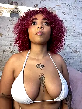 Snapshot of pamela_west chatting on November 2025 07:38:01 PM pamela west online show from November 2025 07:38:01 PM