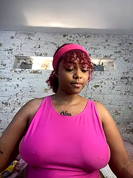 Snapshot of pamela_west chatting on November 2025 08:09:01 PM pamela west online show from November 2025 08:09:01 PM