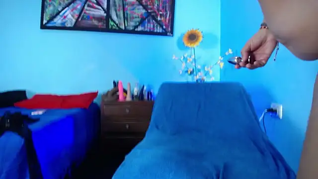 Iivana 19 online show from November 2025 03:49:01 PM