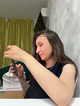 viviandaimond1 online show from June 2026 07:12:01 PM