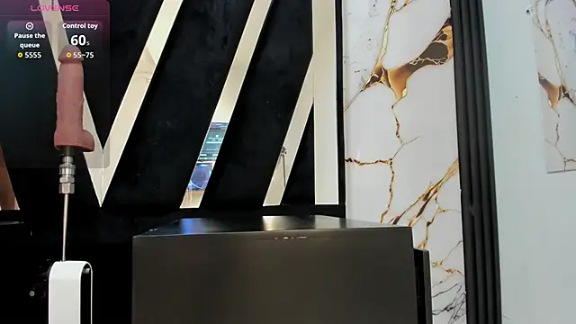 KarinaSimonz online show from December 2025 08:05:01 PM