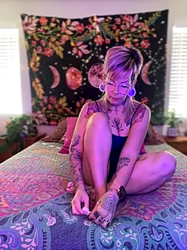 GoldieBakeman online show from October 2025 04:08:01 PM