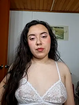 Snapshot of Emi_chik chatting on May 2026 05:34:01 AM Emi chik online show from May 2026 05:34:01 AM