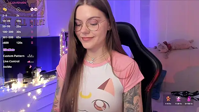 Snapshot of Marta_May_ chatting on February 2025 08:20:02 PM Marta May online show from February 2025 08:20:02 PM