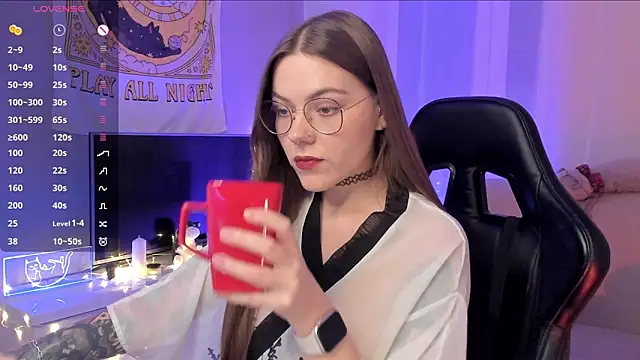 Snapshot of Marta_May_ chatting on February 2025 05:22:02 PM Marta May online show from February 2025 05:22:02 PM