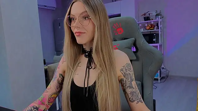 Marta May  online show from July 2026 11:01:02 AM