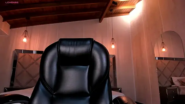 KatieNolan 1 online show from October 2025 09:14:01 PM