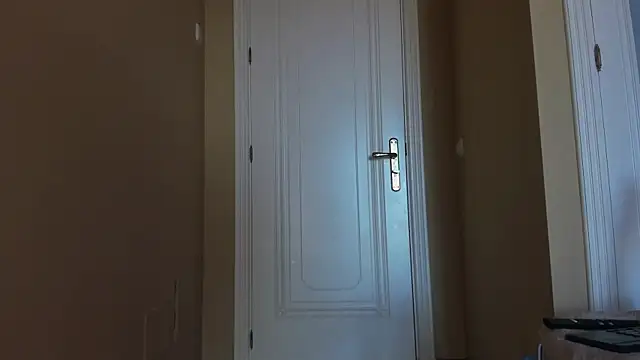 nycole new online show from November 2025 06:02:01 AM