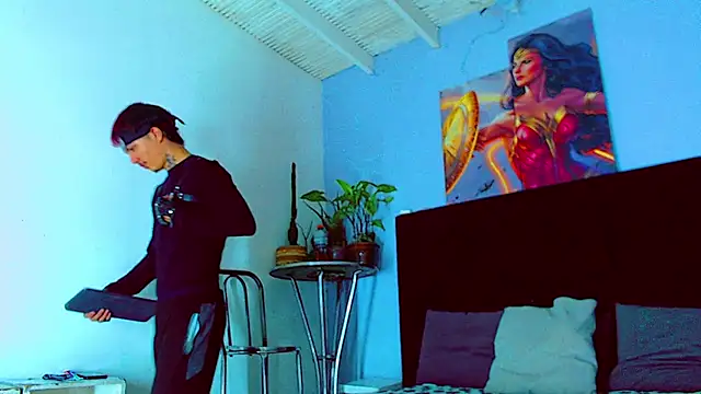 HannibalLester online show from October 2025 05:52:01 AM