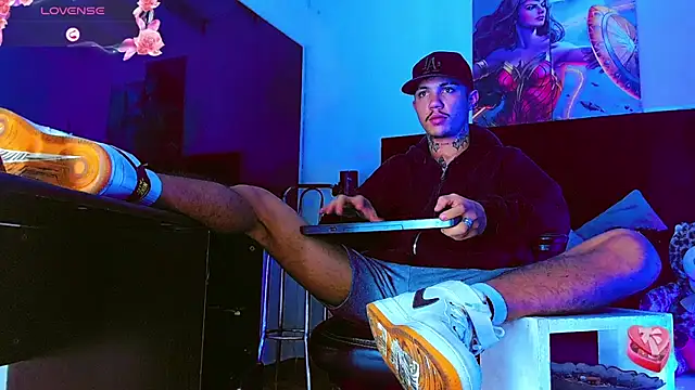 HannibalLester online show from January 2026 05:17:02 PM