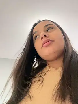 crystalmmour online show from February 2025 08:03:02 PM