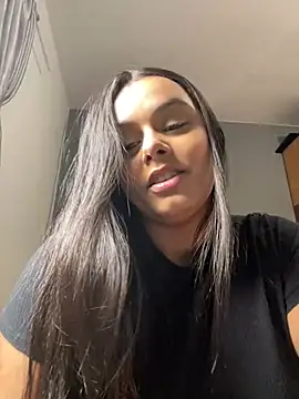 crystalmmour online show from February 2025 07:30:01 PM